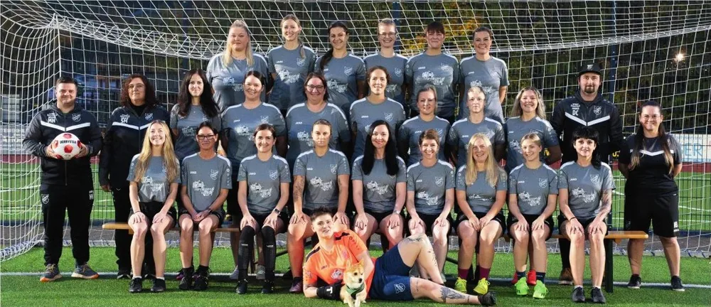 Die Damenmannschaft des FC Sportfreunde Möllmicke